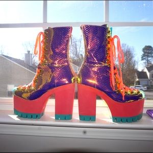 PLATFORM COLORFUL BOOTS